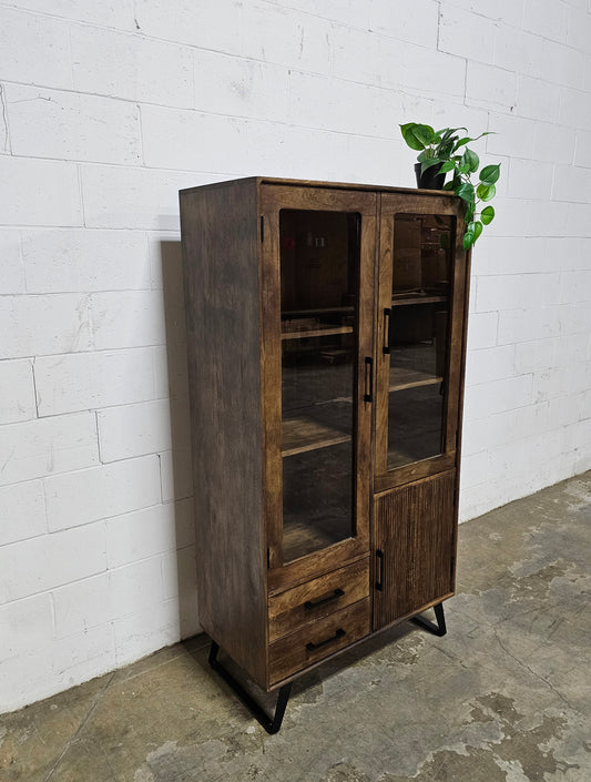 Arezzo mango wood wardrobe with glass doors
