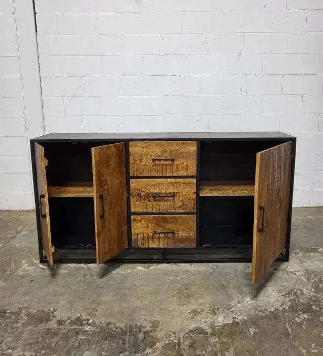 Buffet en bois de manguier et structure d'acier noir Vindus Furniture