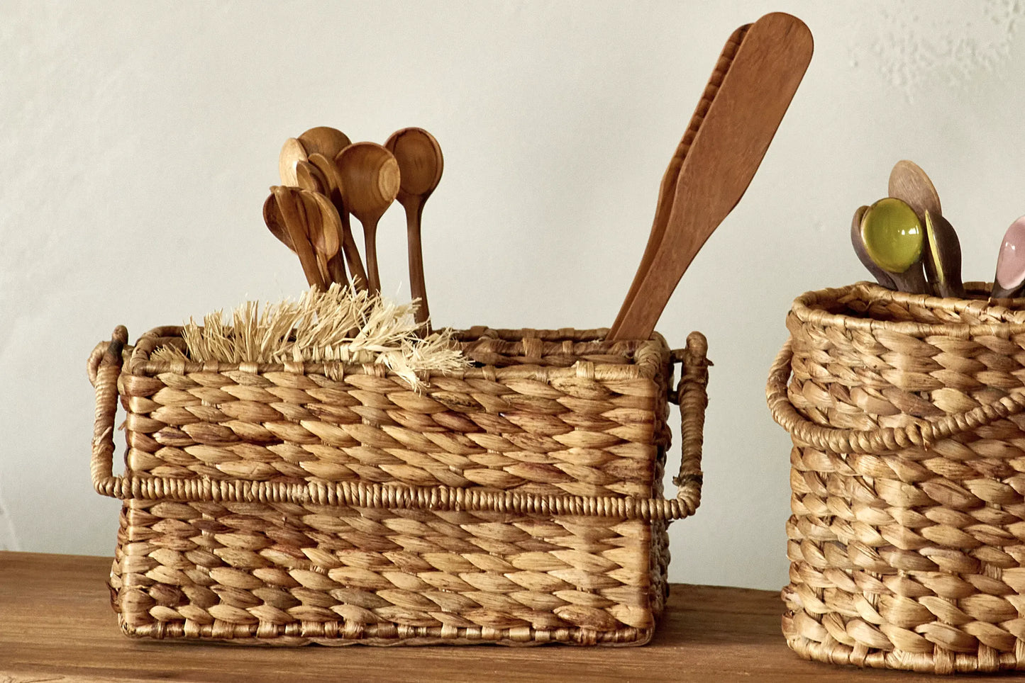 Water hyacinth table basket