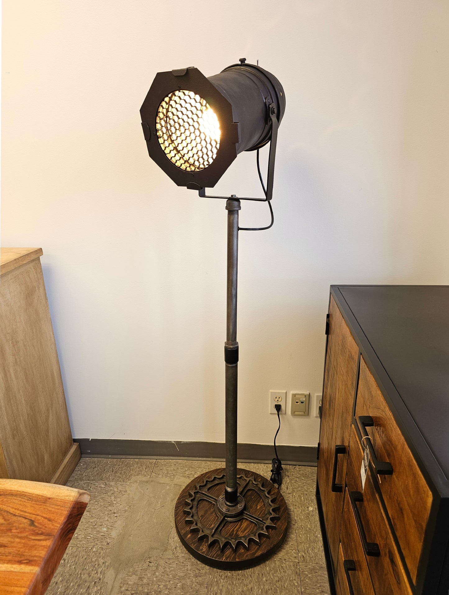 Floor lamp Projector