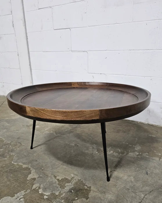 Round coffee table in mango wood (Walnut)