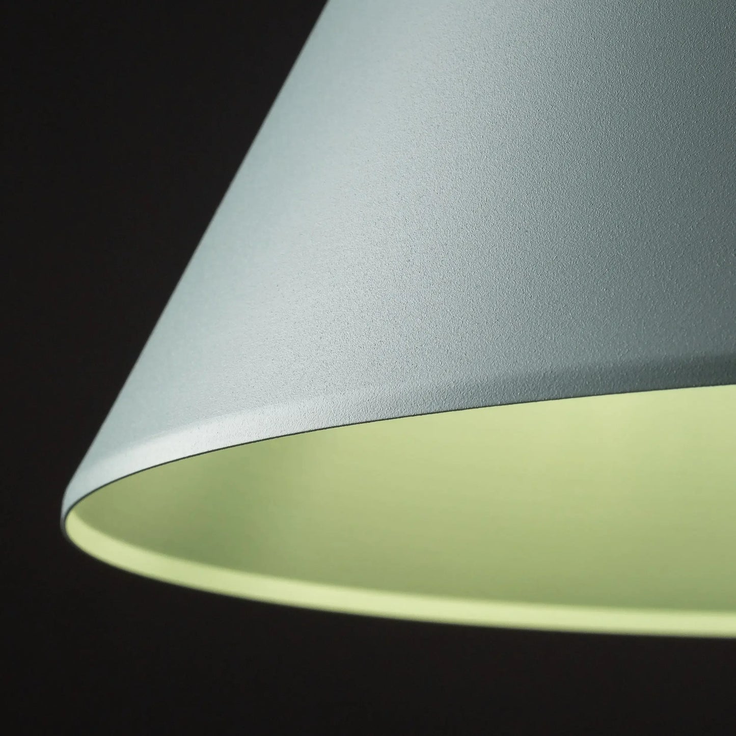 CONO Modern Minimalist Pendant Light L LumoCrafts