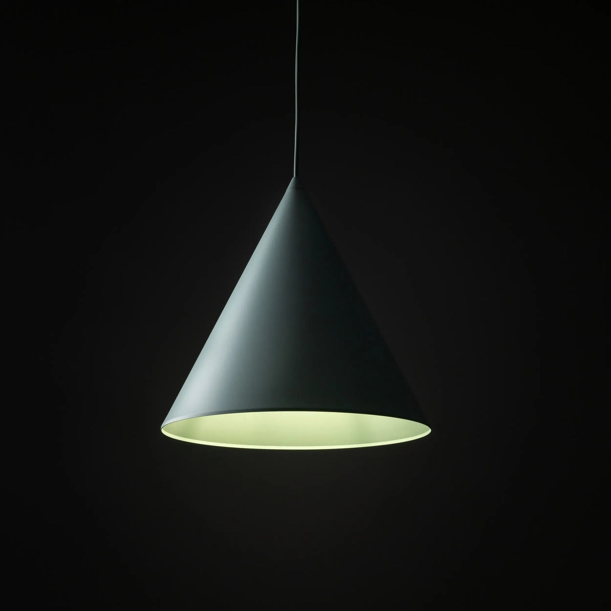 CONO Modern Minimalist Pendant Light L LumoCrafts
