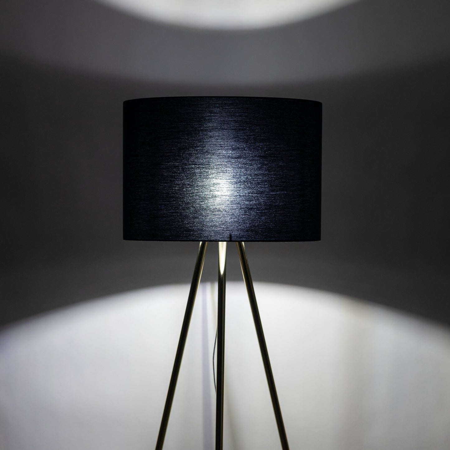 UMBERTO Black Modern  Floor Lamp