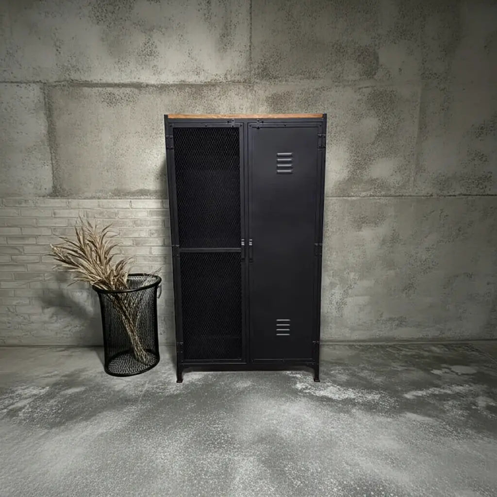 Armoire industrielle style casier avec porte en grillage Vindus Furniture