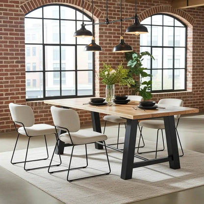 Table à diner industrielle style Établie patte en acier noir mat avec plateau en Bois de Manguier Vindus Furniture