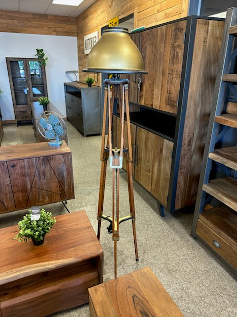 Surveyor floor lamp