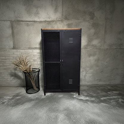 Armoire industrielle style casier avec porte en grillage