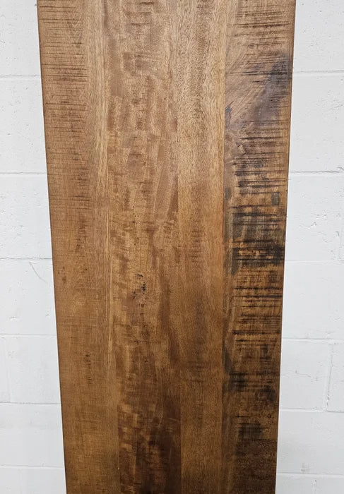 Planche en bois de manguier brun pâle