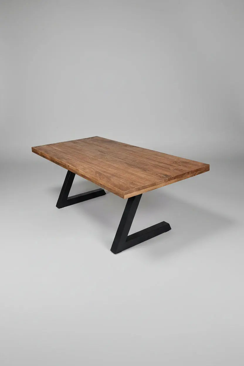 Table ou bureau en bois de manguier et patte en L acier noir Vindus Furniture