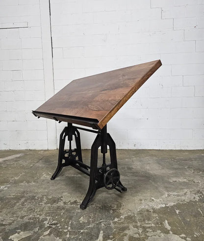 Table à dessin industrielle plateau en manguier et base ajustable en fonte