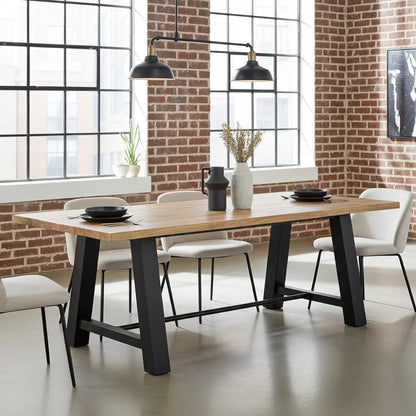 Table à diner industrielle style Établie patte en acier noir mat avec plateau en Bois de Manguier Vindus Furniture